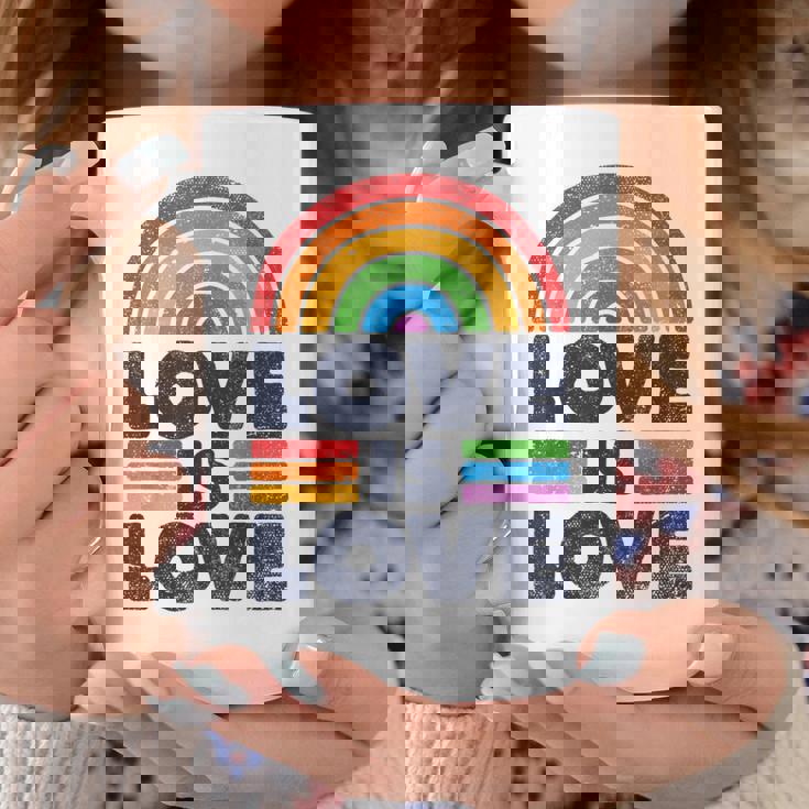 Lgbtq Love Is Love Gay Pride Lgbt Ally Rainbow Flagintage コーヒーマグ 面白い贈り物