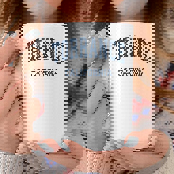 Torrance California Ca ビンテージ アスレチック スポーツデザイン コーヒーマグ 面白い贈り物