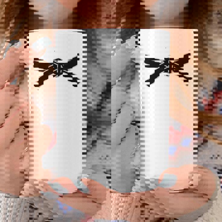 かっこいい日本武道空手柔道黒帯 コーヒーマグ 面白い贈り物