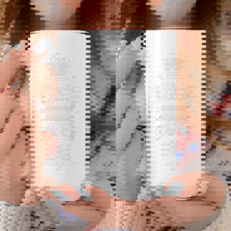 キングスは1961年3月生まれ65歳の誕生日 男性 男の子 コーヒーマグ 面白い贈り物