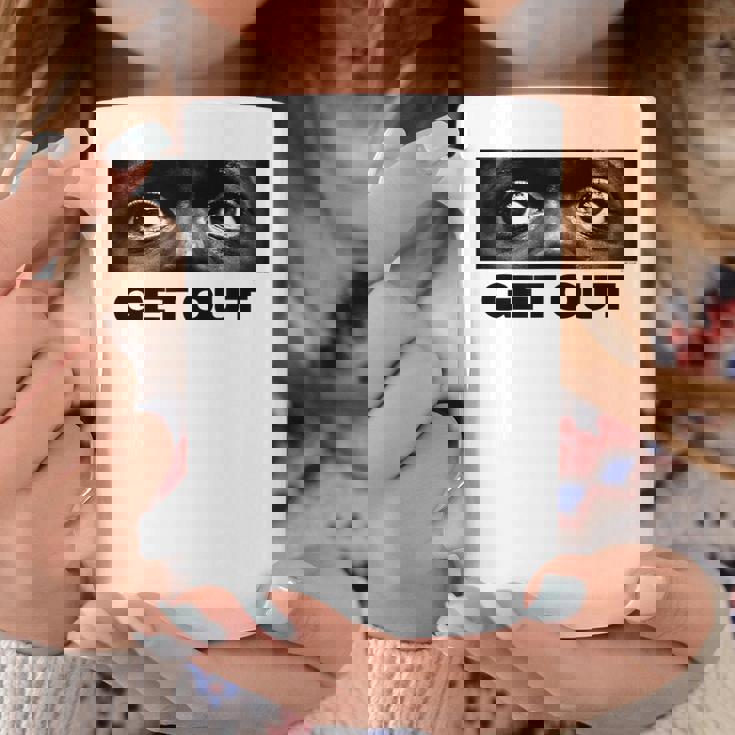 ゲット・アウト・アイズ コーヒーマグ 面白い贈り物