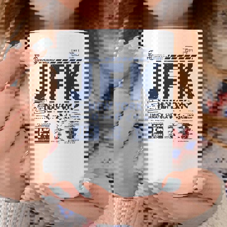 ヴィンテージ ニューヨーク Jfk 空港コード トラベルデイ レトロ Nyc 長袖tシャツ コーヒーマグ 面白い贈り物