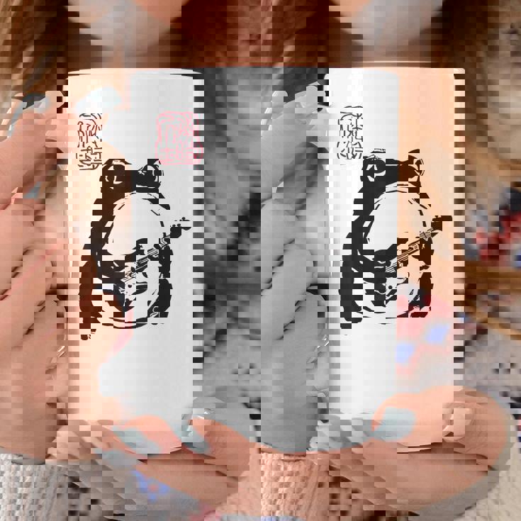 不機嫌そうなカエル 面白い ギター ロックミュージック アニメ 日本語 コーヒーマグ 面白い贈り物