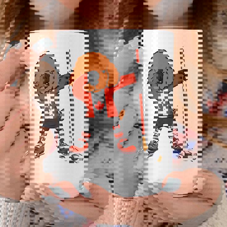 愉快なダビングプードル カナダ アイスホッケーファン ウィンタースポーツ コーヒーマグ 面白い贈り物