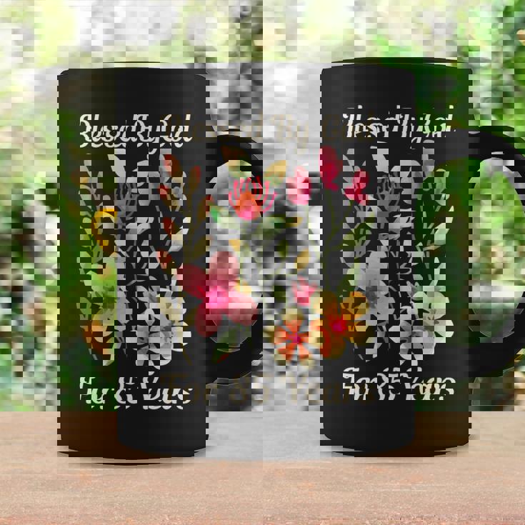 85歳 神様の祝福 かわいい庭の花 85歳の誕生日 長袖tシャツ コーヒーマグ ギフトのアイデア