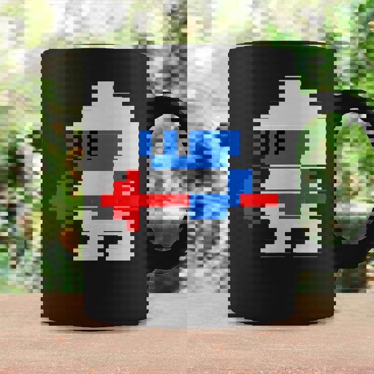 8ビット80年代レトロクラシックビデオゲームキャラクターダグヒーロー コーヒーマグ ギフトのアイデア