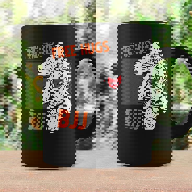 Free Hugs ブラジリアン柔術 Bjj 格闘技 面白い総合格闘技 コーヒーマグ ギフトのアイデア