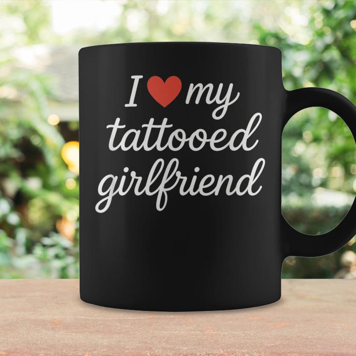 I Heart My Tattooed Girlfriend かわいいレッドハートデザイン コーヒーマグ ギフトのアイデア