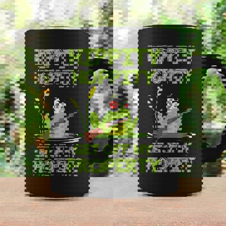 Hippity Hoppity Get Off My Property 面白いカエルミームギフト コーヒーマグ ギフトのアイデア