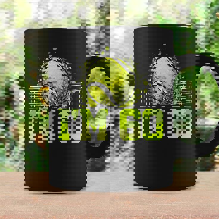 I'm 60 ラケット スポーツ テニス 選手 大人 還暦 コーヒーマグ ギフトのアイデア