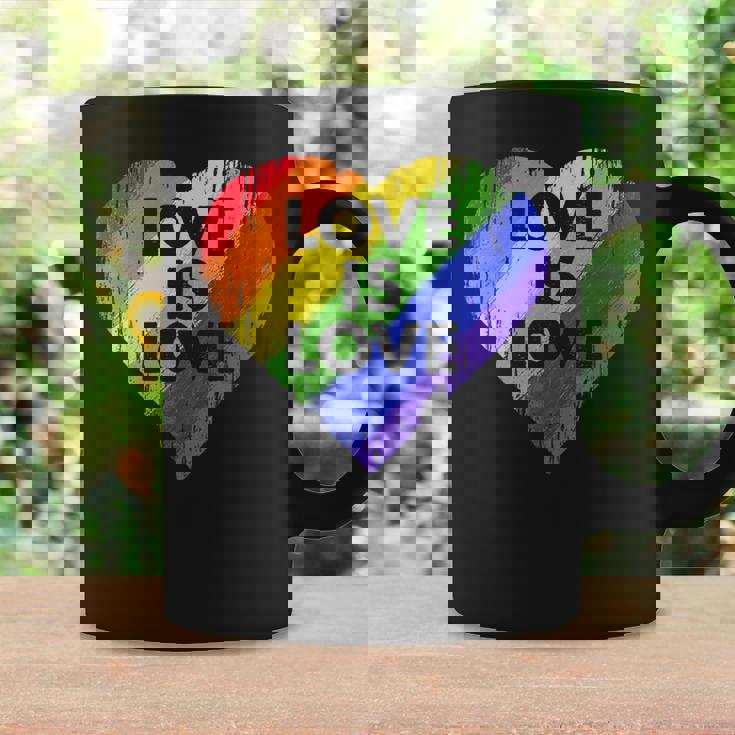 Lgbt Love Is Lovetシャツレトロハートゲイレズビアンプライド月間 コーヒーマグ ギフトのアイデア