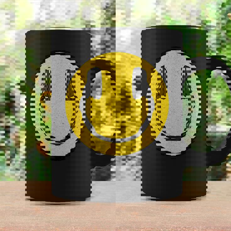 Love The 90年代レトロビンテージヘッドホン スマイルグランジミュージックdj コーヒーマグ ギフトのアイデア