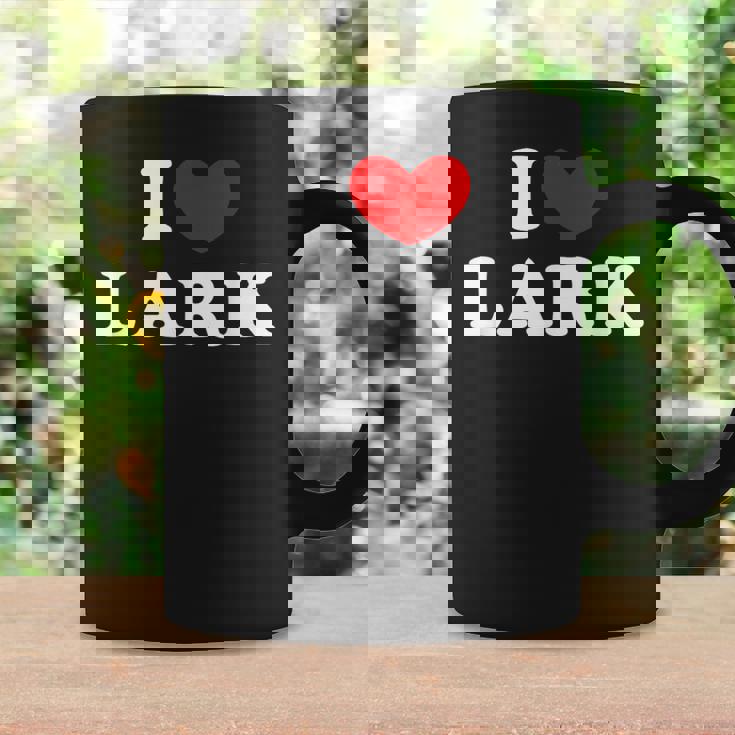 I Love Lark 私は愛する Lark コーヒーマグ ギフトのアイデア