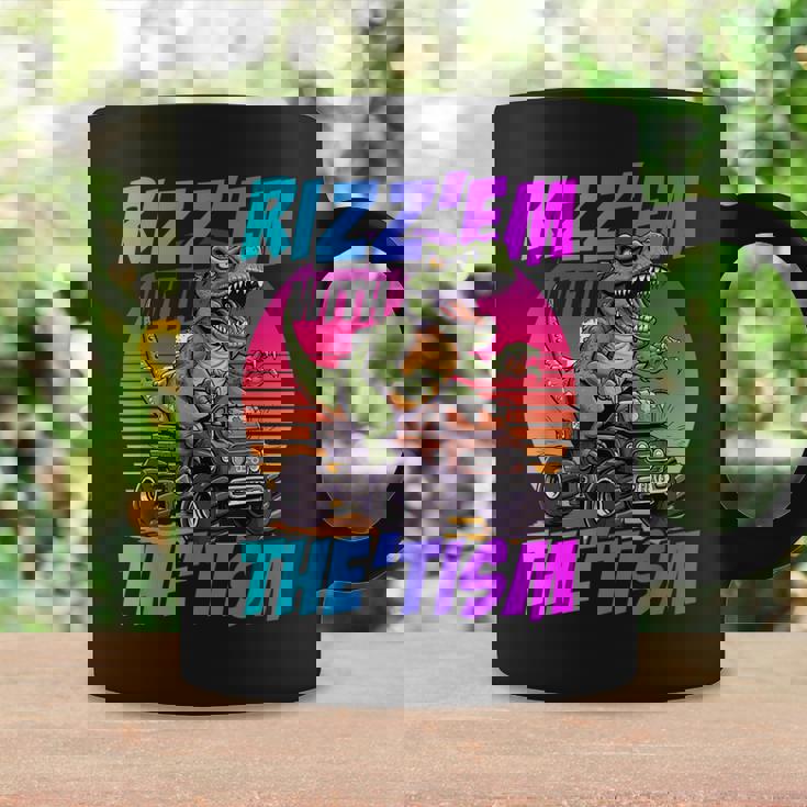 Rizz 'Em With The Tism 恐竜 T-Rex Meme Autism コーヒーマグ ギフトのアイデア
