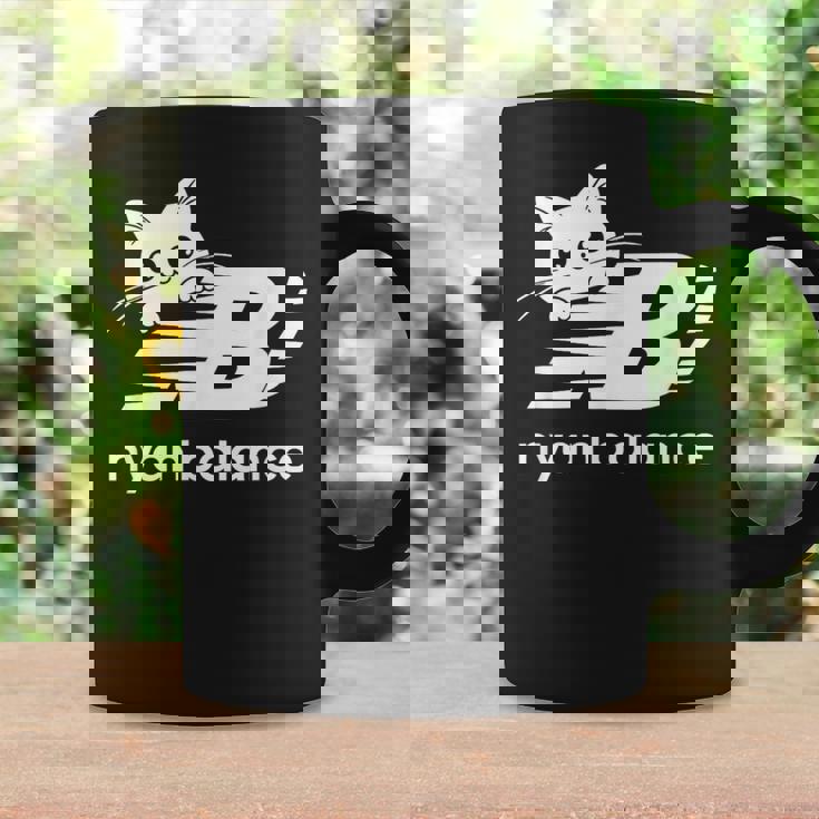 「Nyan Balance」ニャンバランス グラフィック かわいい ねこ コーヒーマグ ギフトのアイデア