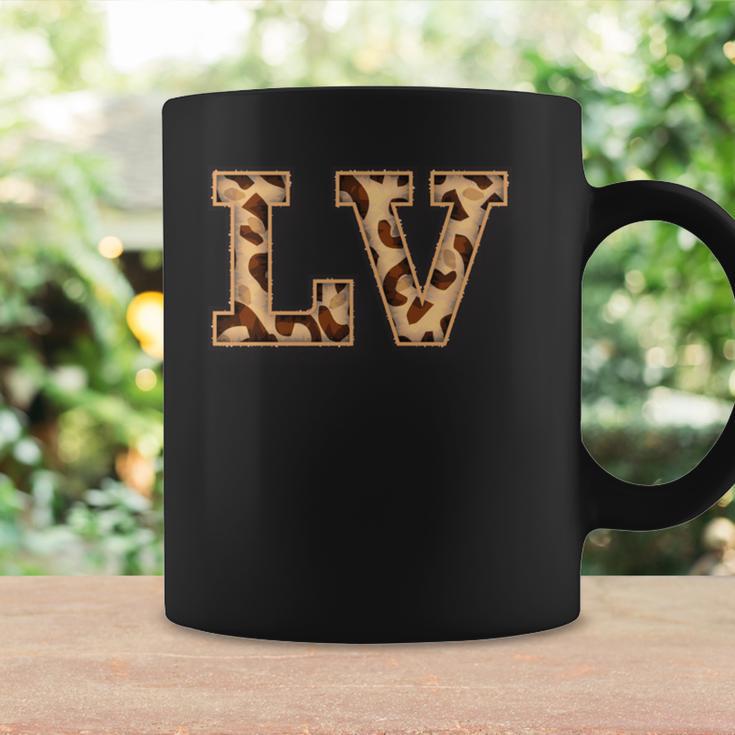 かわいい 文字 Lv イニシャル 名前 ヒョウ チーター動物 長袖tシャツ コーヒーマグ ギフトのアイデア