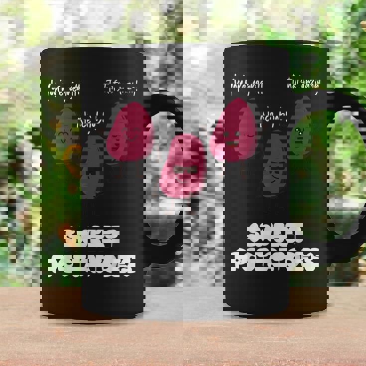 さつまいもを称賛する面白いさつまいもギャング コーヒーマグ ギフトのアイデア