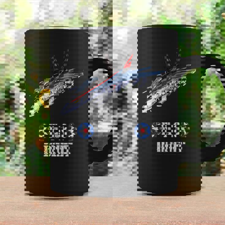 アメリカのf-18ホーネット戦闘機 コーヒーマグ ギフトのアイデア