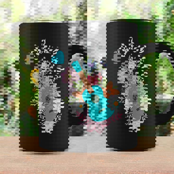 ウクレレギフト 70年代の花のウクレレ奏者 コーヒーマグ ギフトのアイデア