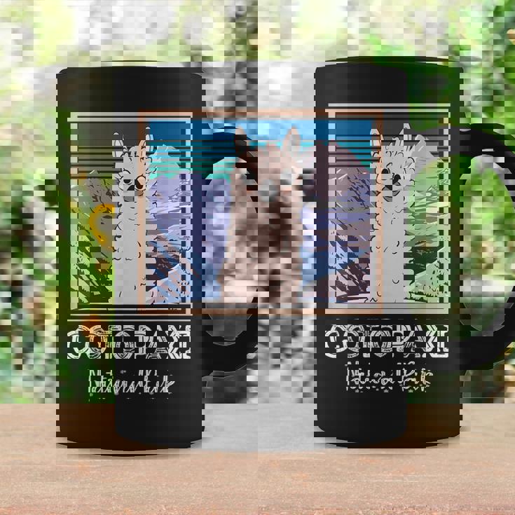 エクアドル山脈コトパクシ国立公園のかわいいラマ コーヒーマグ ギフトのアイデア