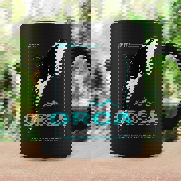 クジラと海を守るシャチ レトロなシャチのデザイン コーヒーマグ ギフトのアイデア