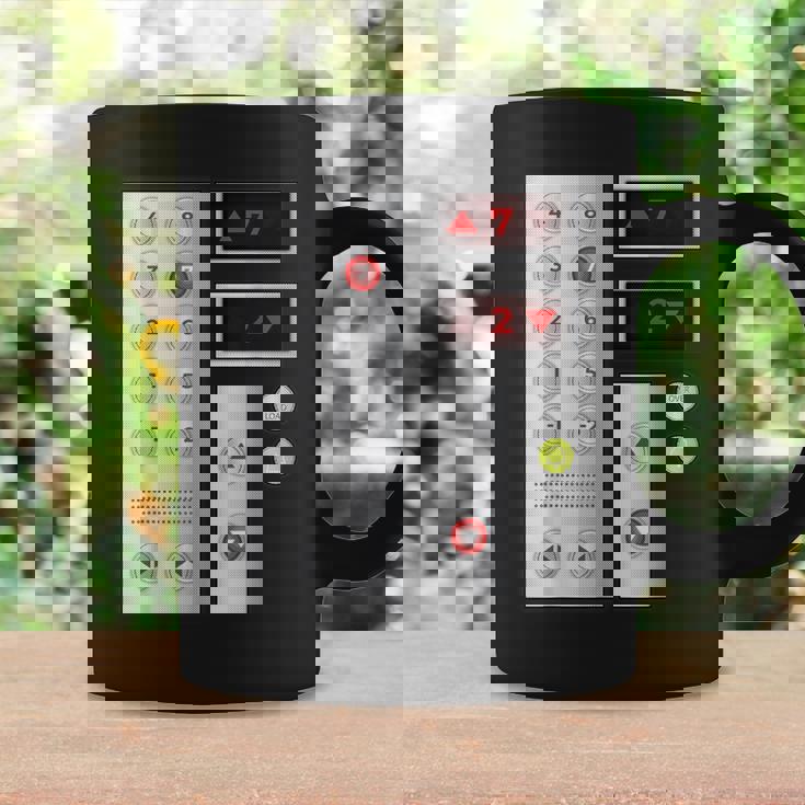 クールなエレベーターボタンアートメンズレディースリフトハロウィンコスチューム コーヒーマグ ギフトのアイデア