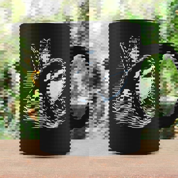 シャチに乗る猫 ファニー コーヒーマグ ギフトのアイデア