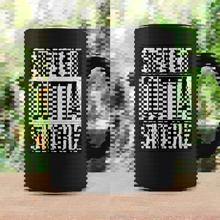 ストレート・アウタ・サンタクルーズ コーヒーマグ ギフトのアイデア