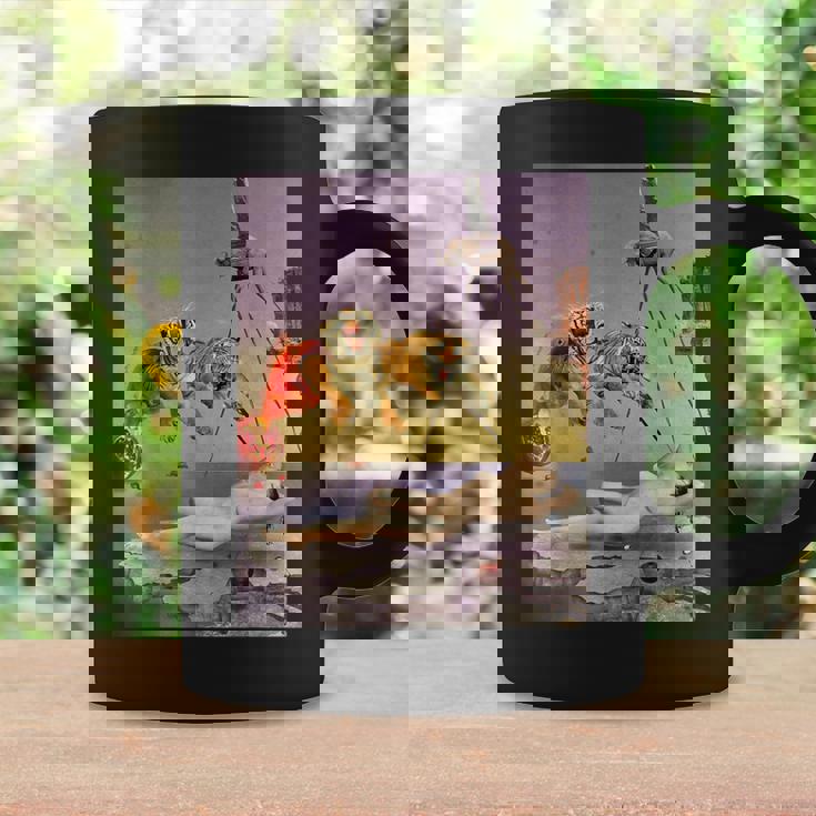 ダリの蜂の飛びによって生じる夢 コーヒーマグ ギフトのアイデア