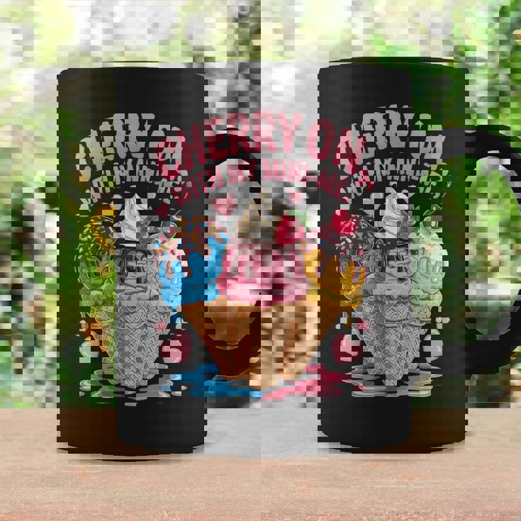 チェリー・オン・ウィズ・マイ・ミニ・ミー・アイスクリーム・ラブ コーヒーマグ ギフトのアイデア