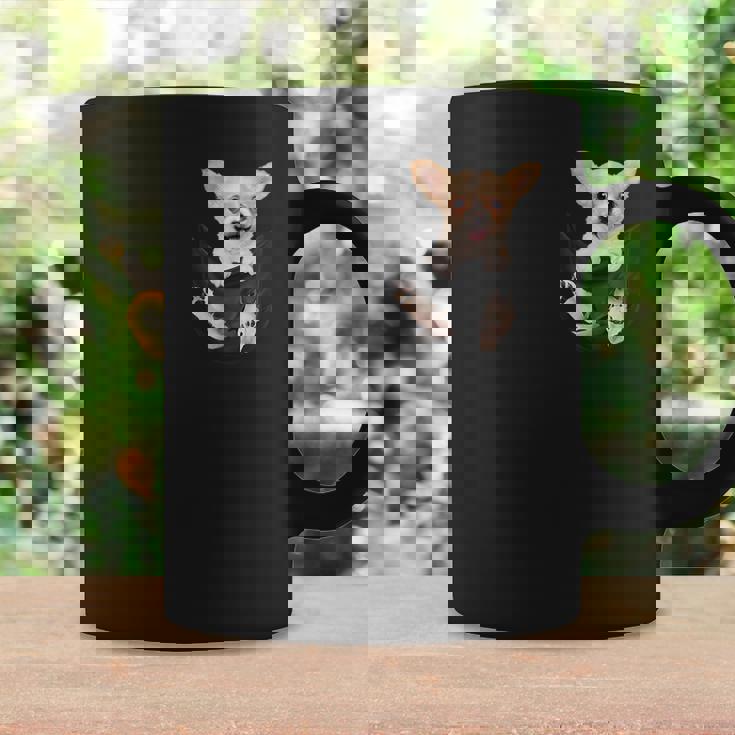 チワワ愛好家のためのあなたのポケットの中の面白いチワワ コーヒーマグ ギフトのアイデア