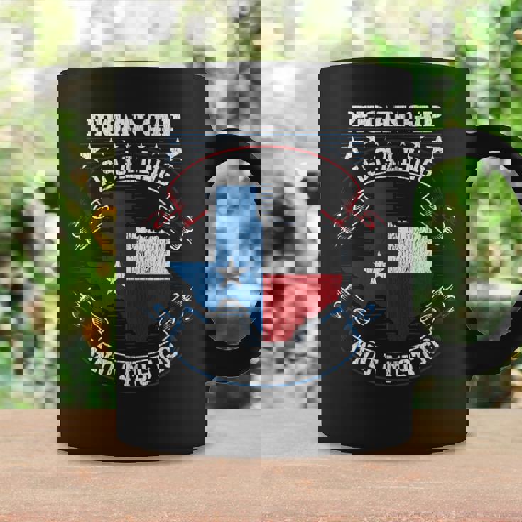 テキサスのピーカンギャップが電話していて、私は行かなければなりません コーヒーマグ ギフトのアイデア