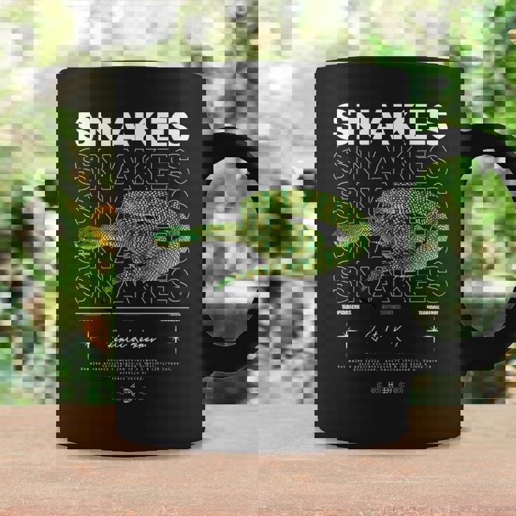 テンプルピットバイパースネークストリートウェア爬虫類キーパー 長袖tシャツ コーヒーマグ ギフトのアイデア