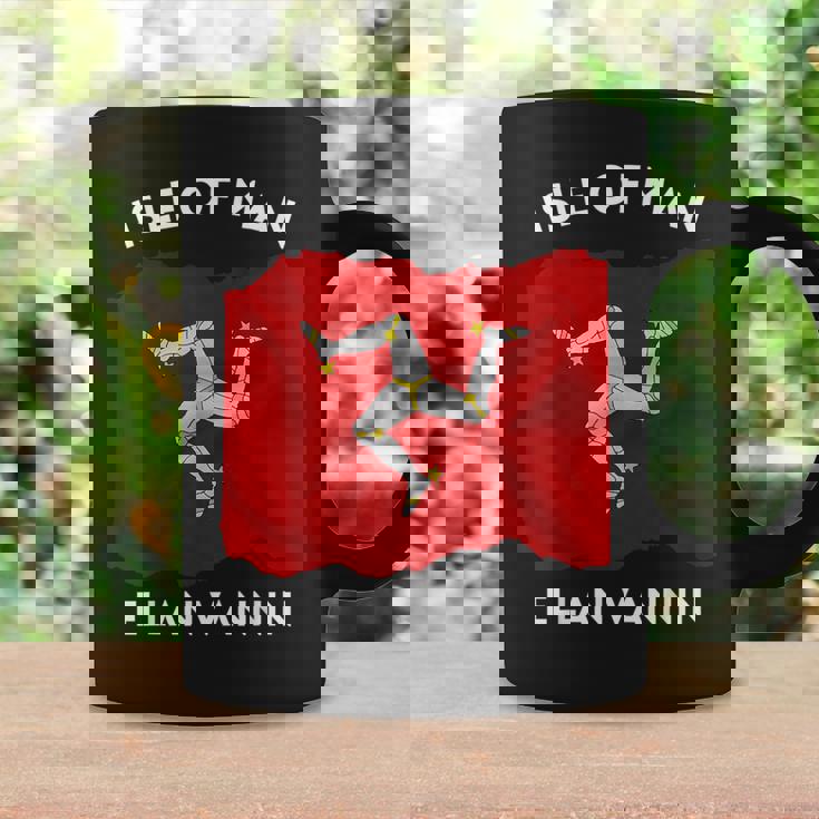 マン島国旗 マンクス語「エラン・ヴァンニン」トリスケリオン コーヒーマグ ギフトのアイデア