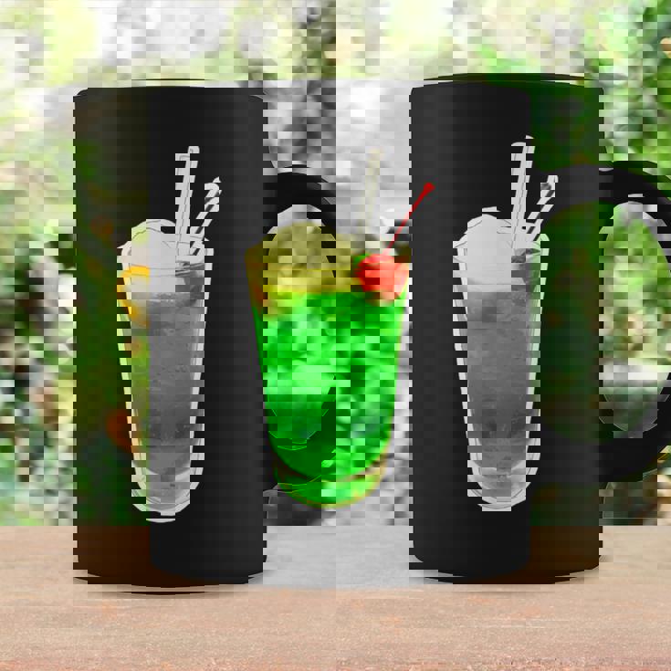 メロンソーダ／クリームソーダ（スイーツ ポップ）夏【サマータイム】昭和レトロ 80S かわいい デザイン コーヒーマグ ギフトのアイデア