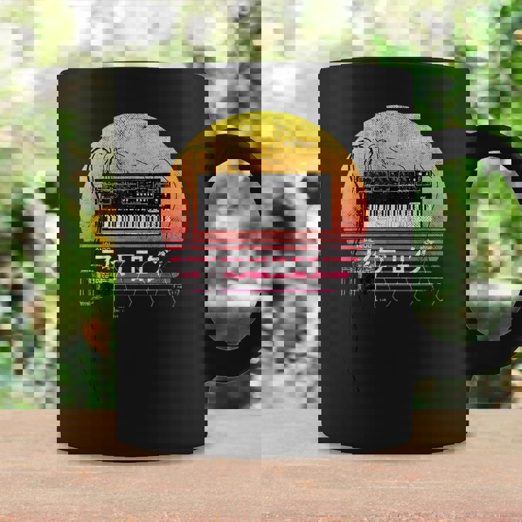 レトロ 80年代 日本風 シンスウェーブ アナログシンセサイザー コーヒーマグ ギフトのアイデア