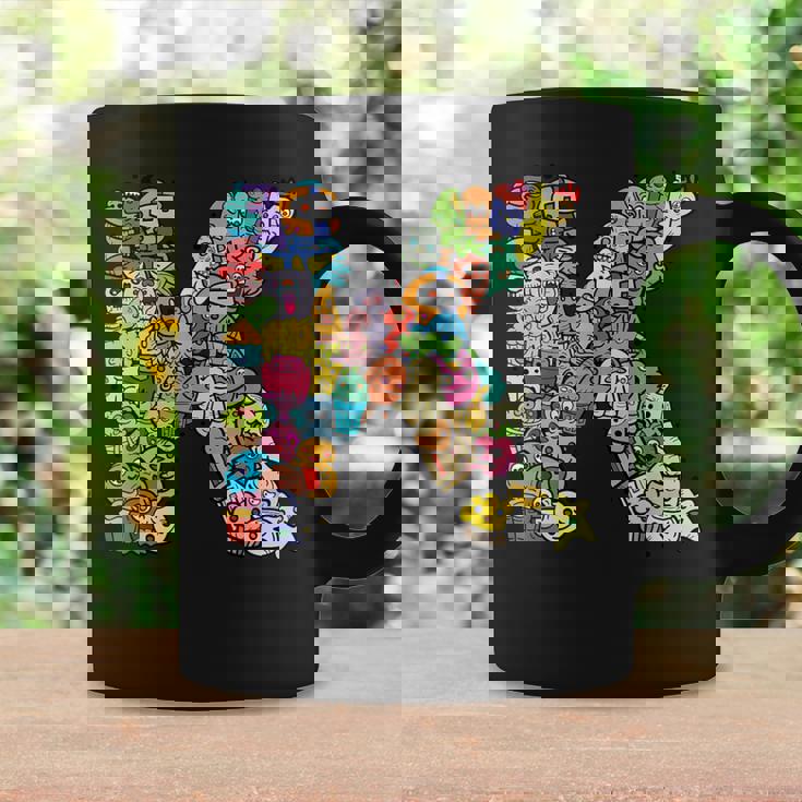 文字k Monsters アルファベットネーム イニシャル キュート モノグラム コーヒーマグ ギフトのアイデア