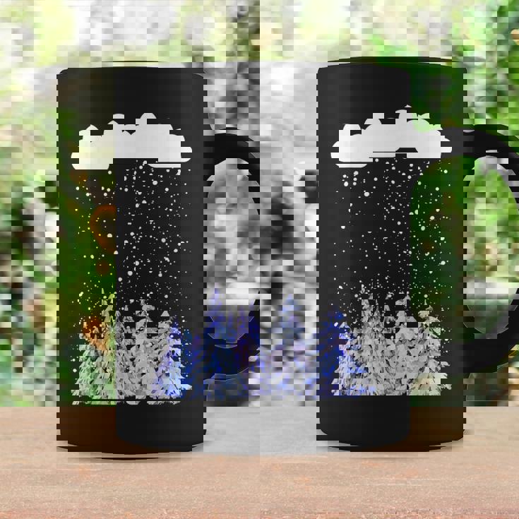 森 雪 新雪 落ちる 冬 ワンダーランド 雪 恋人 コーヒーマグ ギフトのアイデア