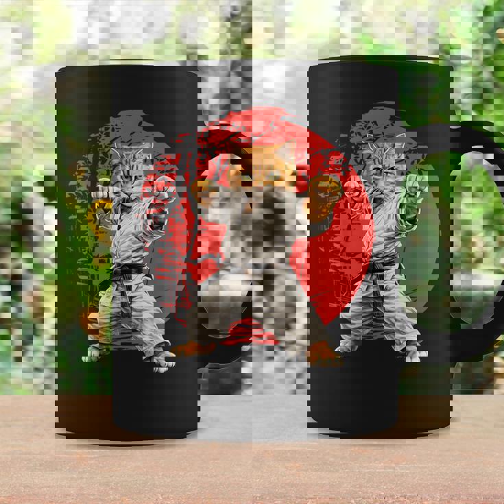 猫 空手 柔道 日本 日没 面白い 空手 猫 コーヒーマグ ギフトのアイデア