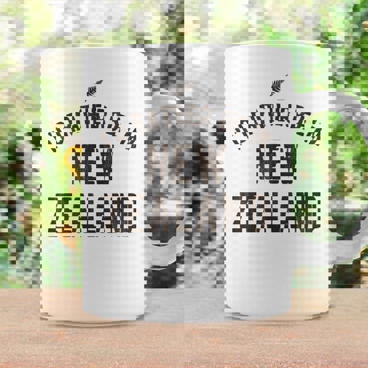 I'd Rather Be In New Zealand Nz Fern Kiwi ギフト コーヒーマグ ギフトのアイデア