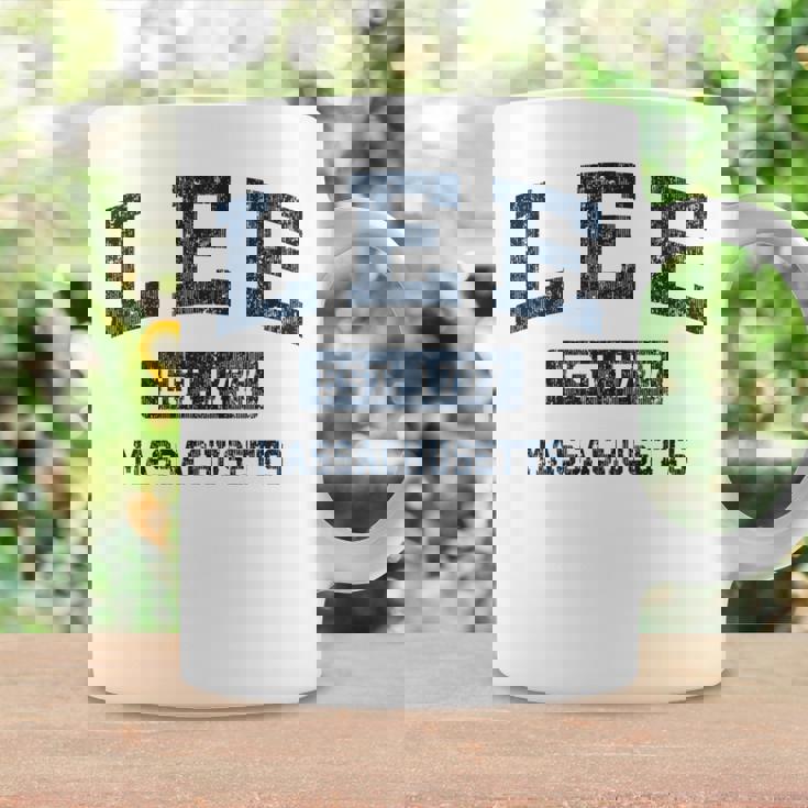 Lee Massachusetts Ma ビンテージスポーツデザイン ネイビー 長袖tシャツ コーヒーマグ ギフトのアイデア