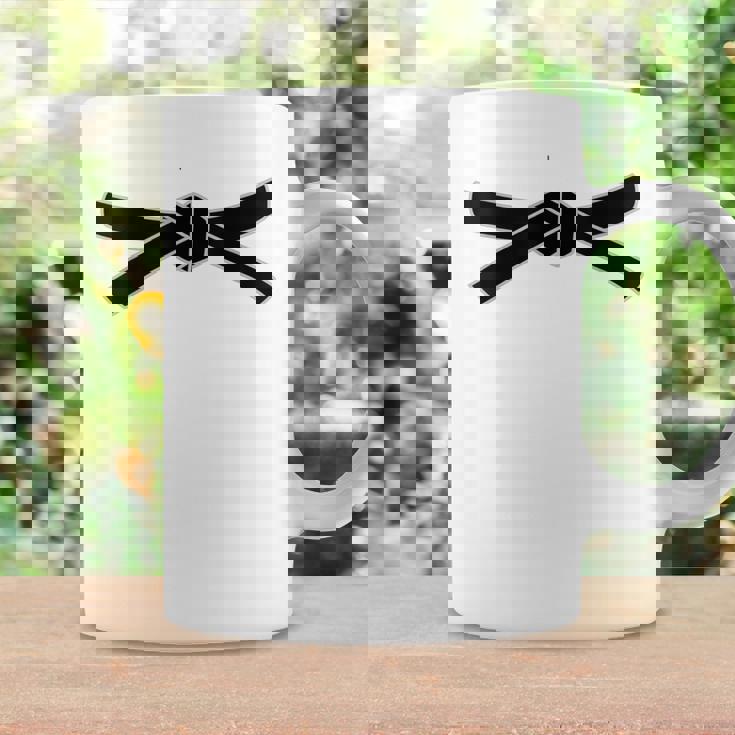かっこいい日本武道空手柔道黒帯 コーヒーマグ ギフトのアイデア