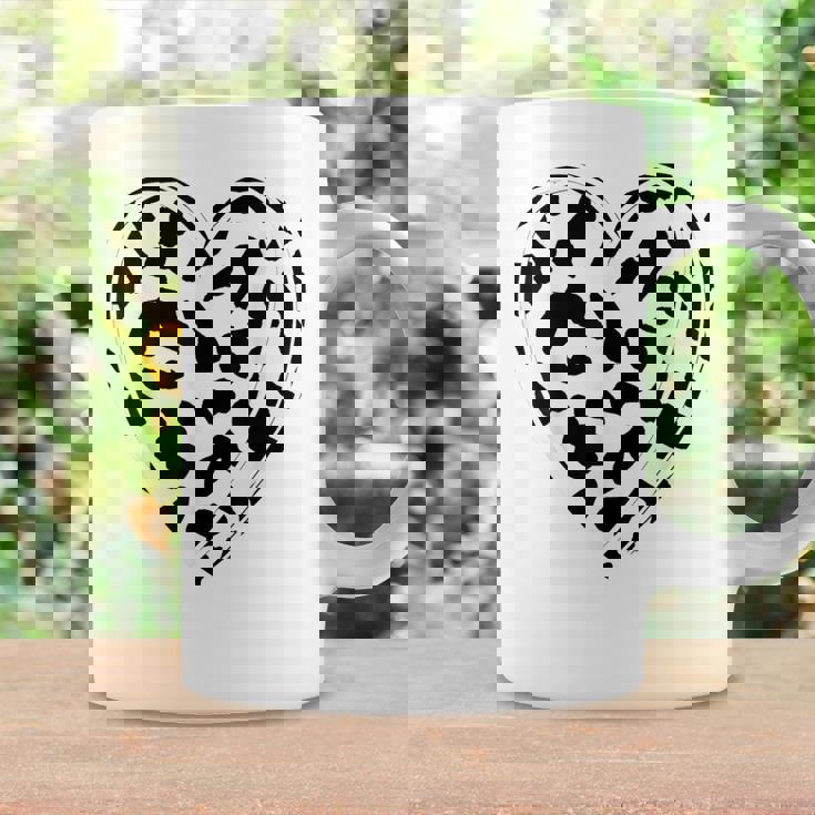 シックなハートプリントの牛柄。 コーヒーマグ ギフトのアイデア