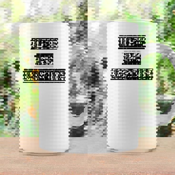 ピラティスは、女性と男性がピラティスを愛するすべてのものを修正します。 コーヒーマグ ギフトのアイデア