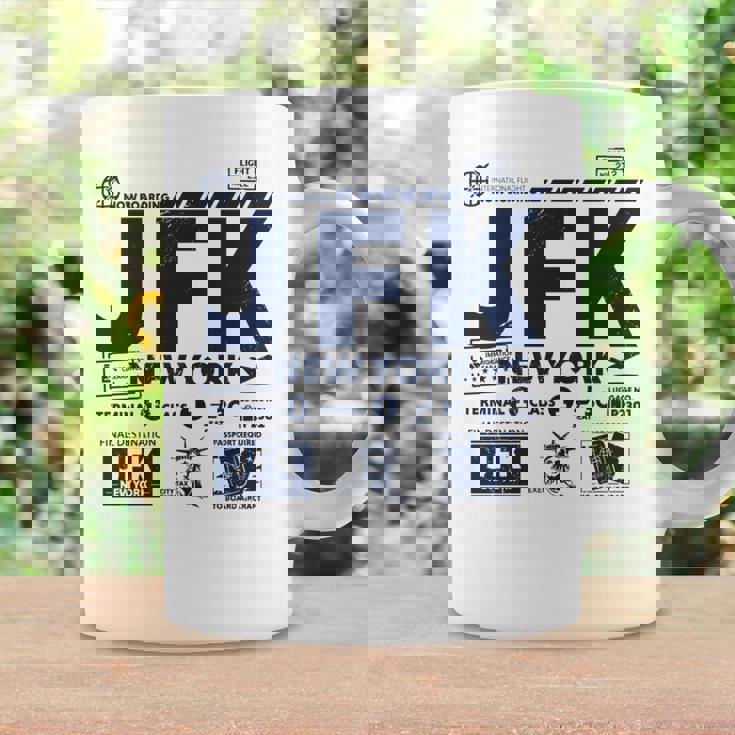 ヴィンテージ ニューヨーク Jfk 空港コード トラベルデイ レトロ Nyc 長袖tシャツ コーヒーマグ ギフトのアイデア