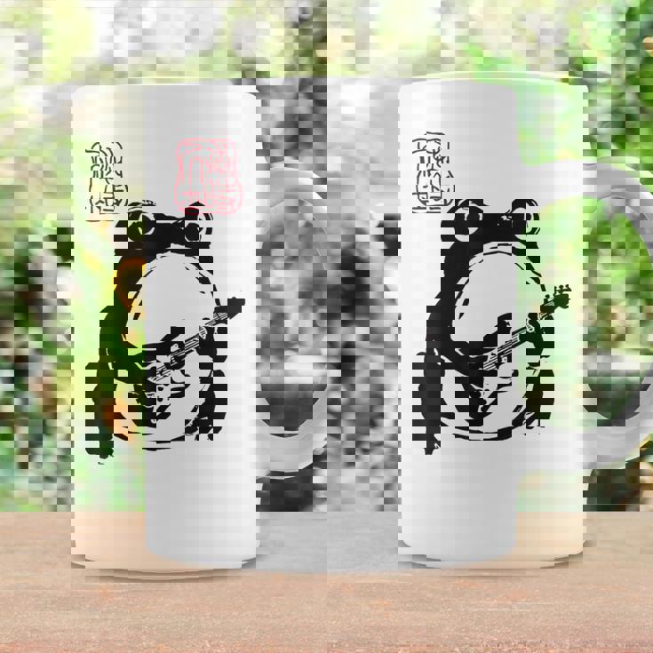 不機嫌そうなカエル 面白い ギター ロックミュージック アニメ 日本語 コーヒーマグ ギフトのアイデア