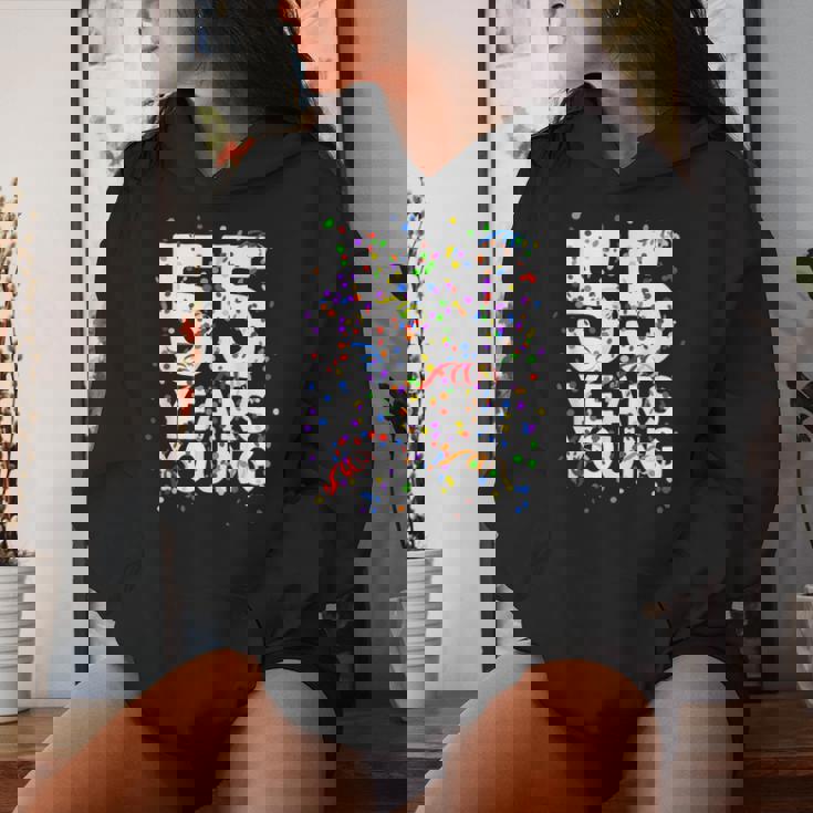 面白い 55 歳 若い55歳の誕生日おめでとうシャツ 男性用 女性用 レディースパーカー 彼女への贈り物