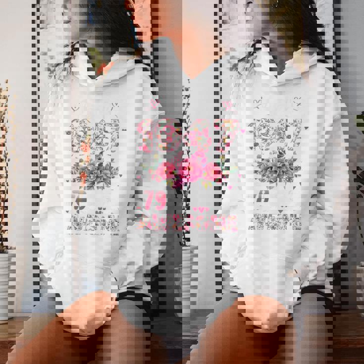 オンバック 79歳 1947年4月 花柄 79歳の誕生日 レディースパーカー 彼女への贈り物