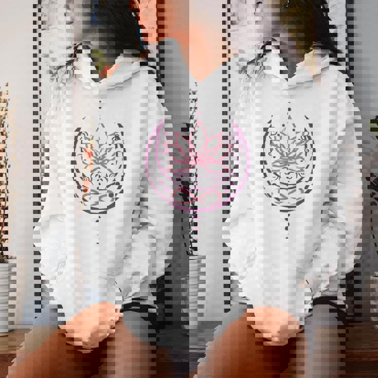 月と無限のシンボルの蓮 ヨガと禅 蓮の花 レディースパーカー 彼女への贈り物