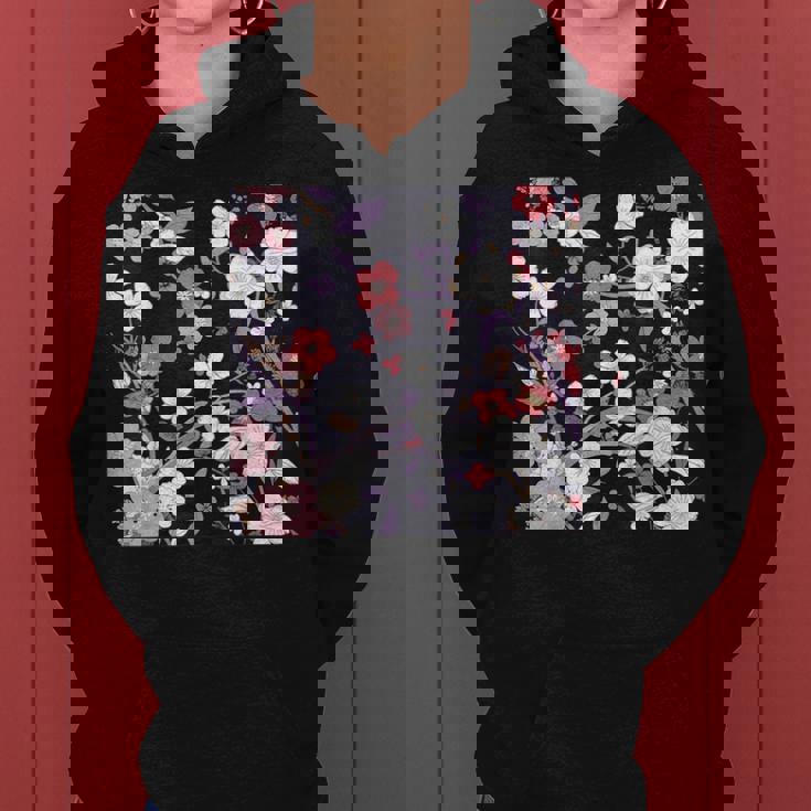 クラシックな桜柄の繊細なピンクの花びら。 レディースパーカー